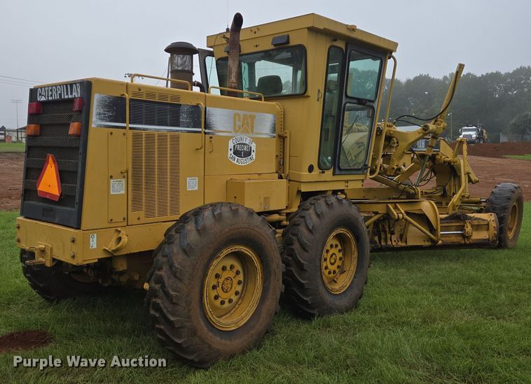 image for item DT5342 1998 Caterpillar 12H motor grader