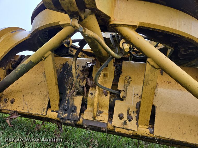 image for item DT5342 1998 Caterpillar 12H motor grader