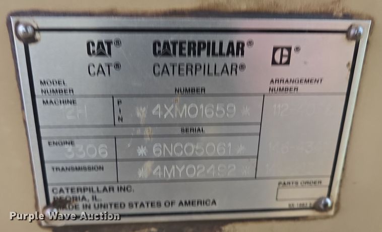 image for item DT5342 1998 Caterpillar 12H motor grader