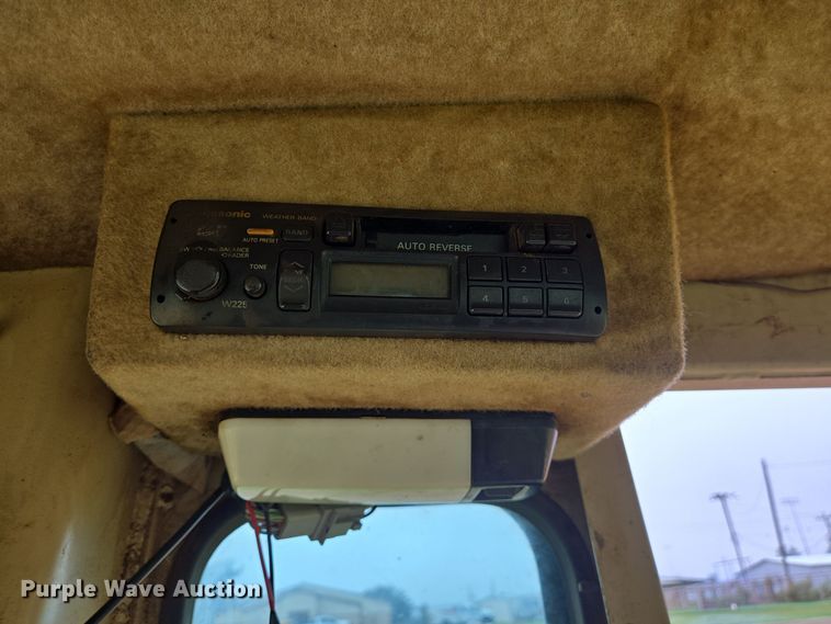 image for item DT5342 1998 Caterpillar 12H motor grader