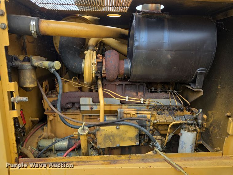 image for item DT5342 1998 Caterpillar 12H motor grader