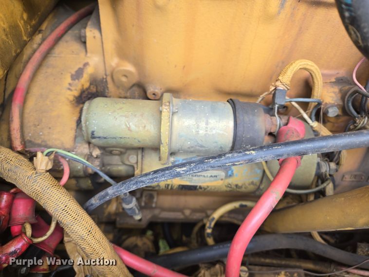 image for item DT5342 1998 Caterpillar 12H motor grader