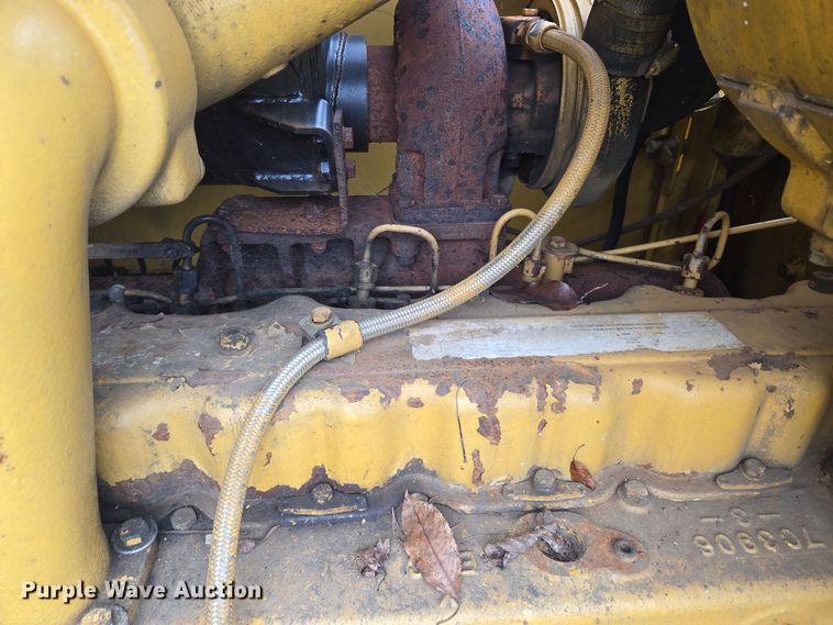 image for item DT5342 1998 Caterpillar 12H motor grader