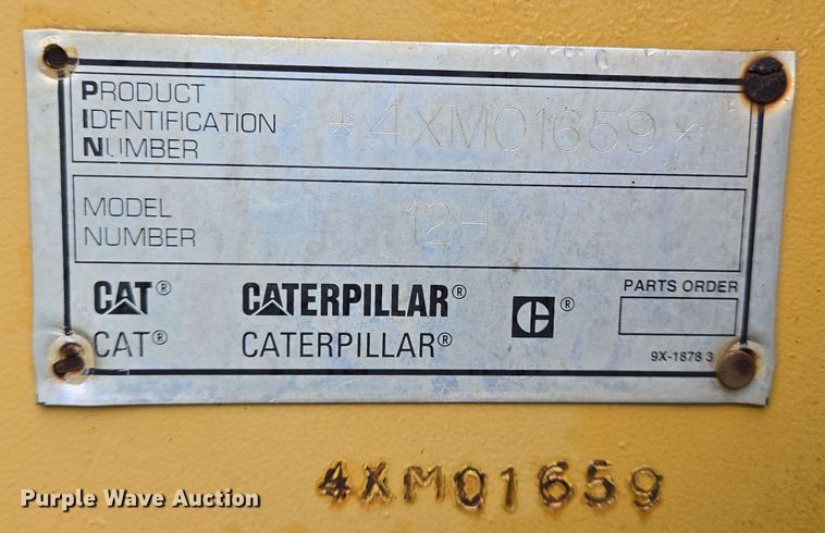 image for item DT5342 1998 Caterpillar 12H motor grader