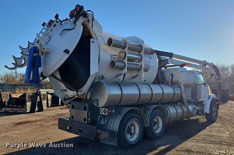 image for item DT7557 2003 Sterling sewer jetter truck