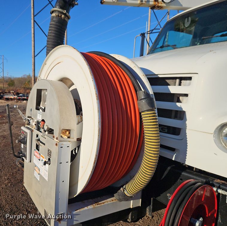 image for item DT7557 2003 Sterling sewer jetter truck