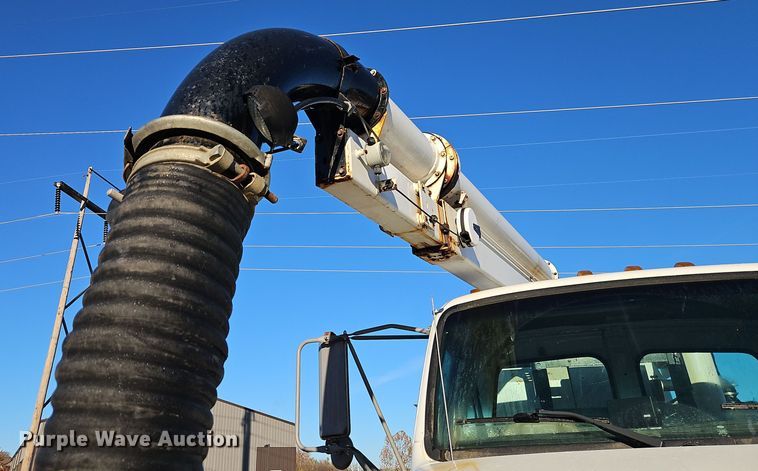 image for item DT7557 2003 Sterling sewer jetter truck