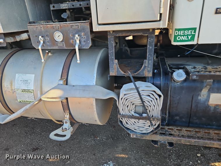 image for item DT7557 2003 Sterling sewer jetter truck