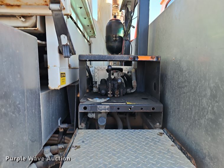 image for item DT7557 2003 Sterling sewer jetter truck