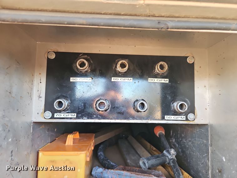 image for item DT7557 2003 Sterling sewer jetter truck