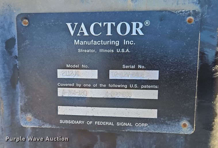 image for item DT7557 2003 Sterling sewer jetter truck