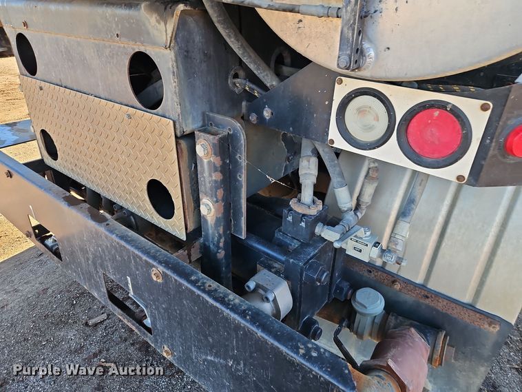 image for item DT7557 2003 Sterling sewer jetter truck