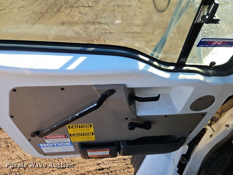 image for item DT7557 2003 Sterling sewer jetter truck