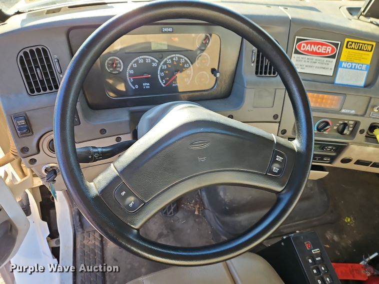 image for item DT7557 2003 Sterling sewer jetter truck