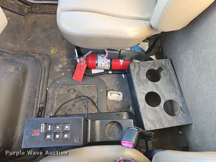 image for item DT7557 2003 Sterling sewer jetter truck