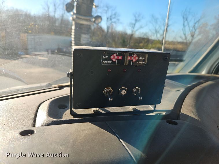 image for item DT7557 2003 Sterling sewer jetter truck