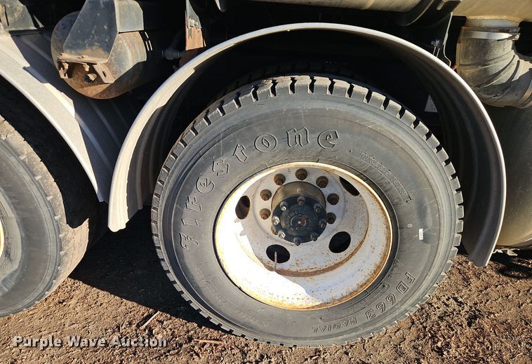 image for item DT7557 2003 Sterling sewer jetter truck