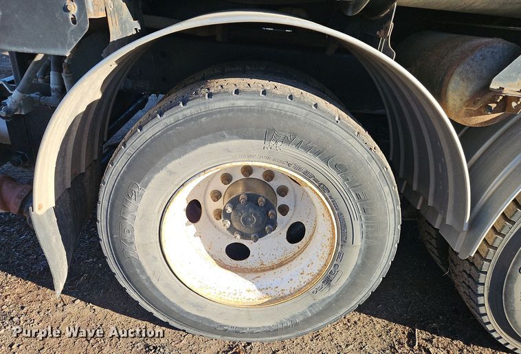 image for item DT7557 2003 Sterling sewer jetter truck