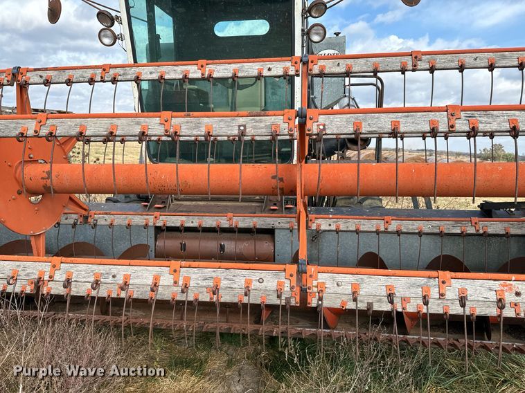 image for item DU9515 Allis-Chalmers Gleaner combine