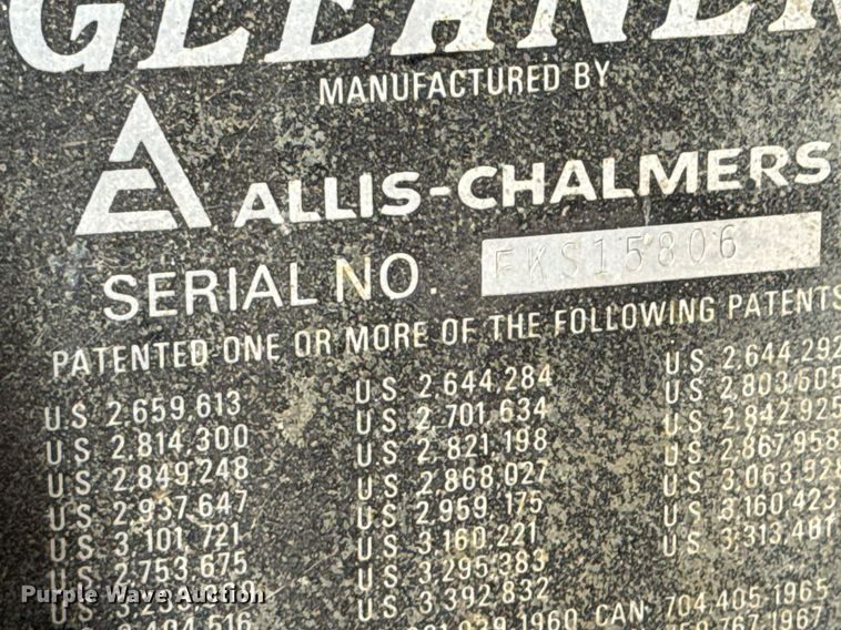 image for item DU9515 Allis-Chalmers Gleaner combine