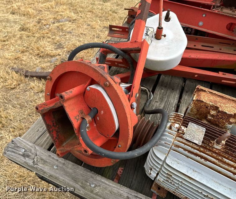 image for item DU9517 (2) silo unloaders