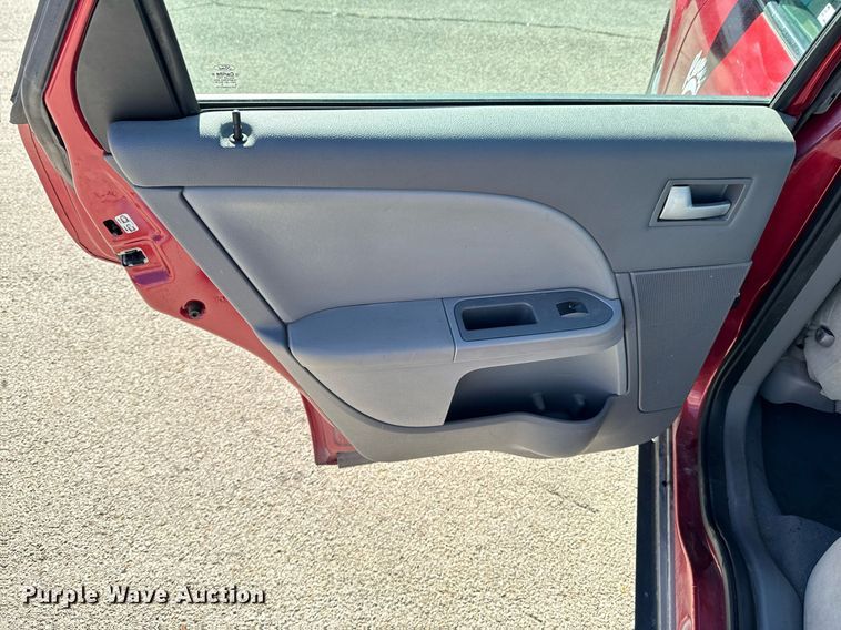 image for item DU9588 2007 Ford Five Hundred SEL 