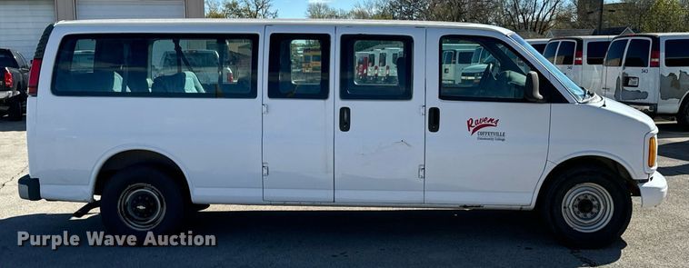 image for item DU9590 1999 Chevrolet Express 3500 van