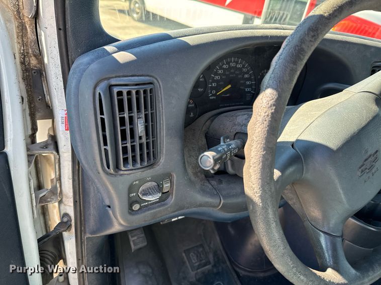 image for item DU9590 1999 Chevrolet Express 3500 van