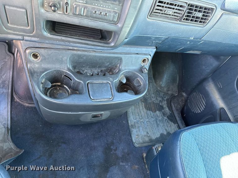 image for item DU9590 1999 Chevrolet Express 3500 van