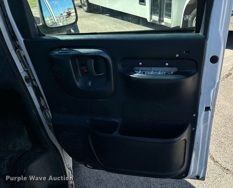 image for item DU9590 1999 Chevrolet Express 3500 van