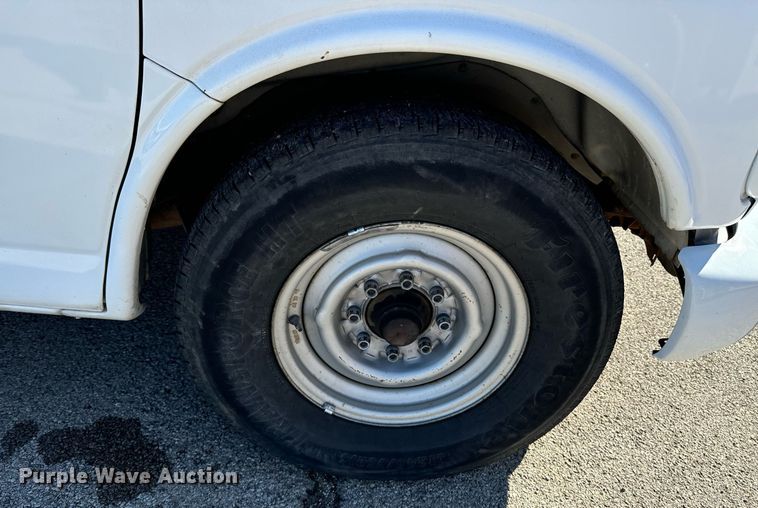image for item DU9590 1999 Chevrolet Express 3500 van