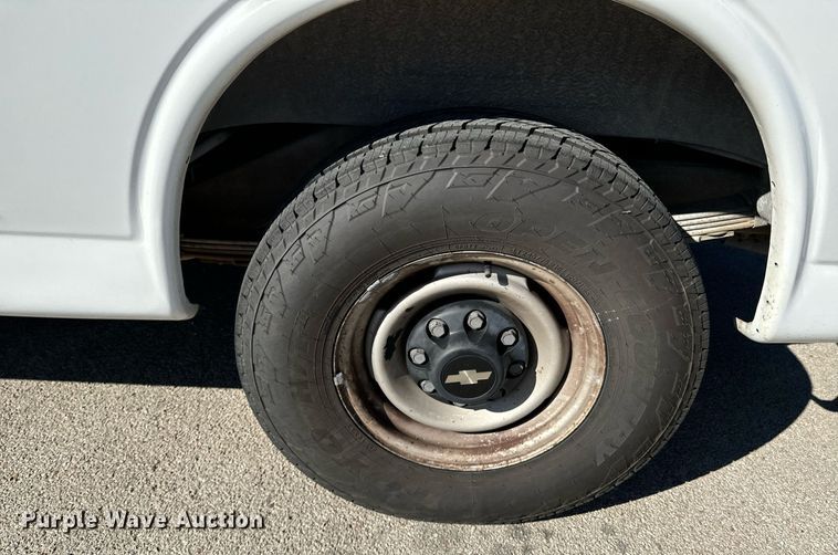 image for item DU9590 1999 Chevrolet Express 3500 van