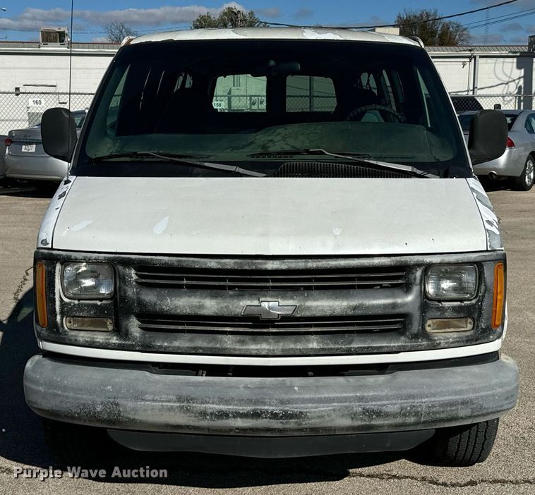 image for item DU9591 1999 Chevrolet Express 3500 van