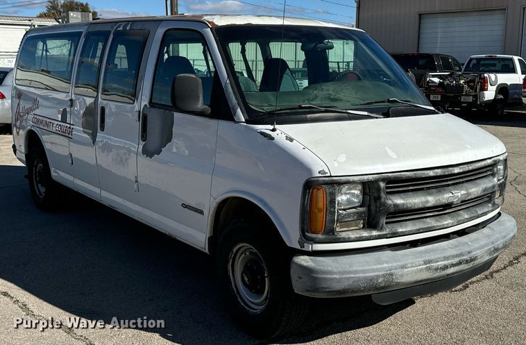 image for item DU9591 1999 Chevrolet Express 3500 van