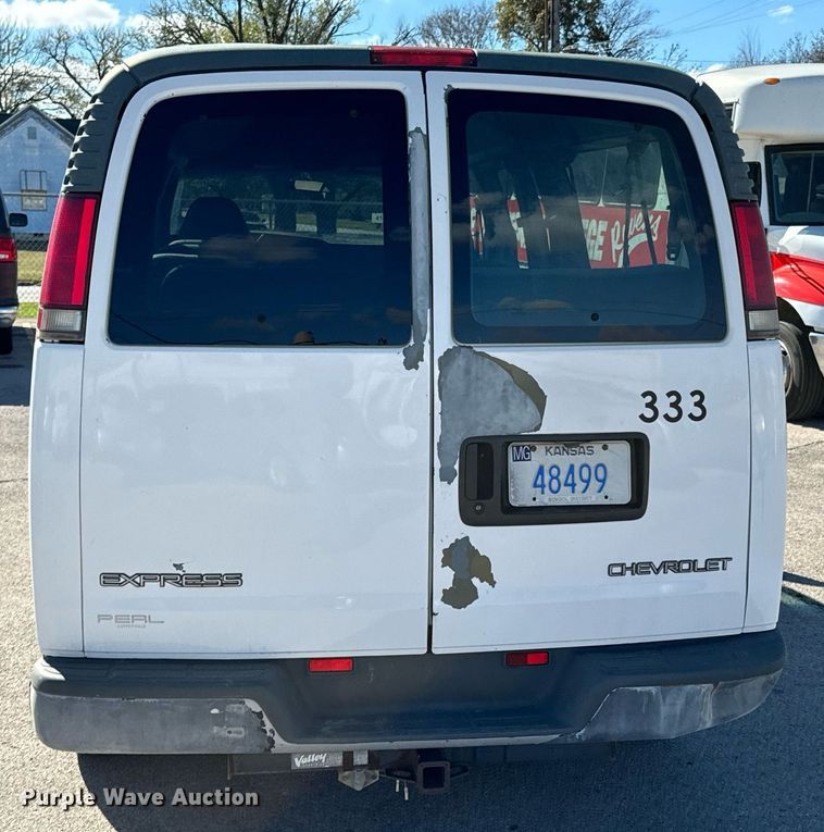 image for item DU9591 1999 Chevrolet Express 3500 van