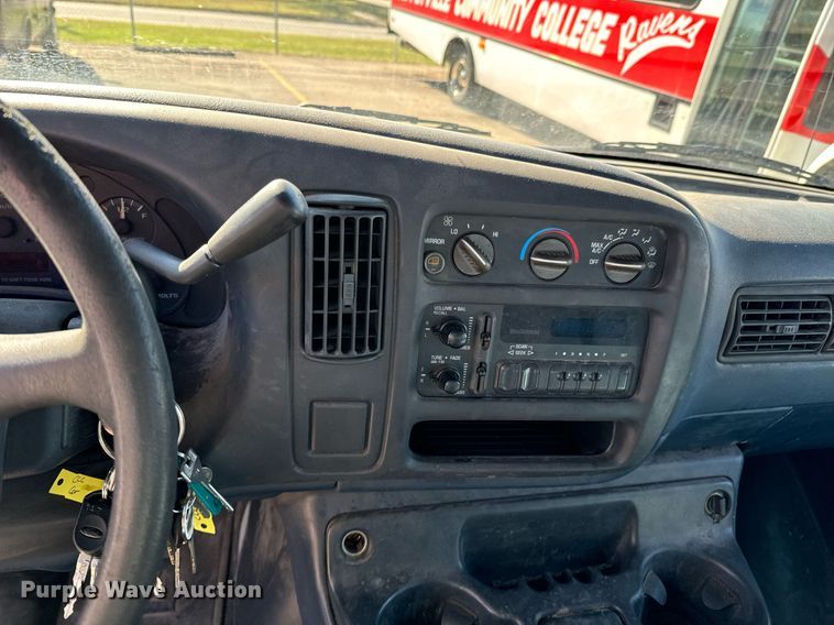 image for item DU9591 1999 Chevrolet Express 3500 van