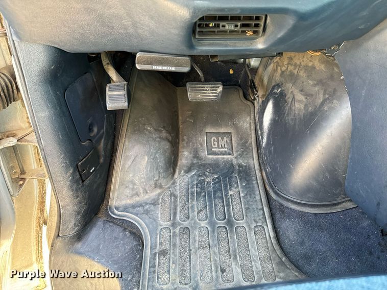 image for item DU9591 1999 Chevrolet Express 3500 van