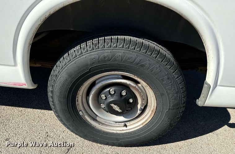 image for item DU9591 1999 Chevrolet Express 3500 van