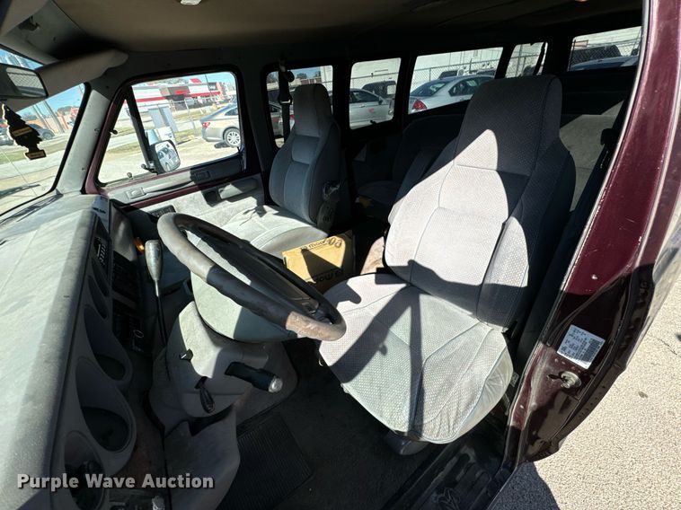 image for item DU9592 1995 Dodge Ram Wagon B3500 van