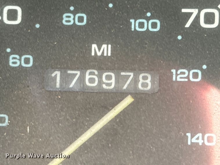 image for item DU9592 1995 Dodge Ram Wagon B3500 van