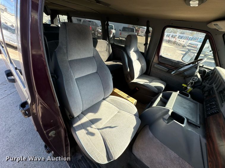image for item DU9592 1995 Dodge Ram Wagon B3500 van