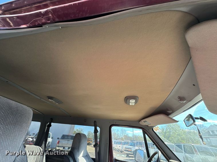 image for item DU9592 1995 Dodge Ram Wagon B3500 van