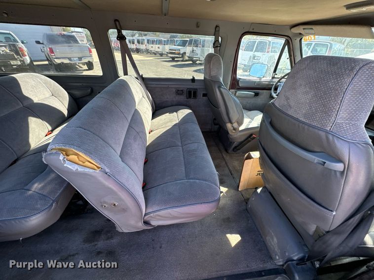 image for item DU9592 1995 Dodge Ram Wagon B3500 van