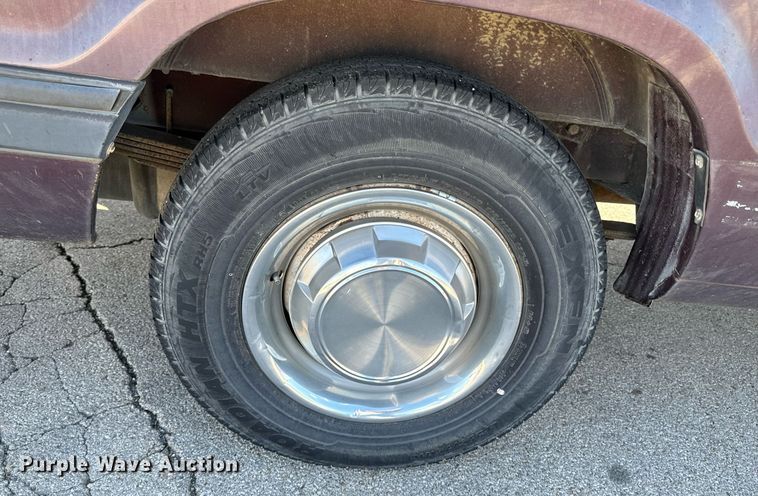 image for item DU9592 1995 Dodge Ram Wagon B3500 van