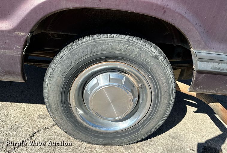 image for item DU9592 1995 Dodge Ram Wagon B3500 van