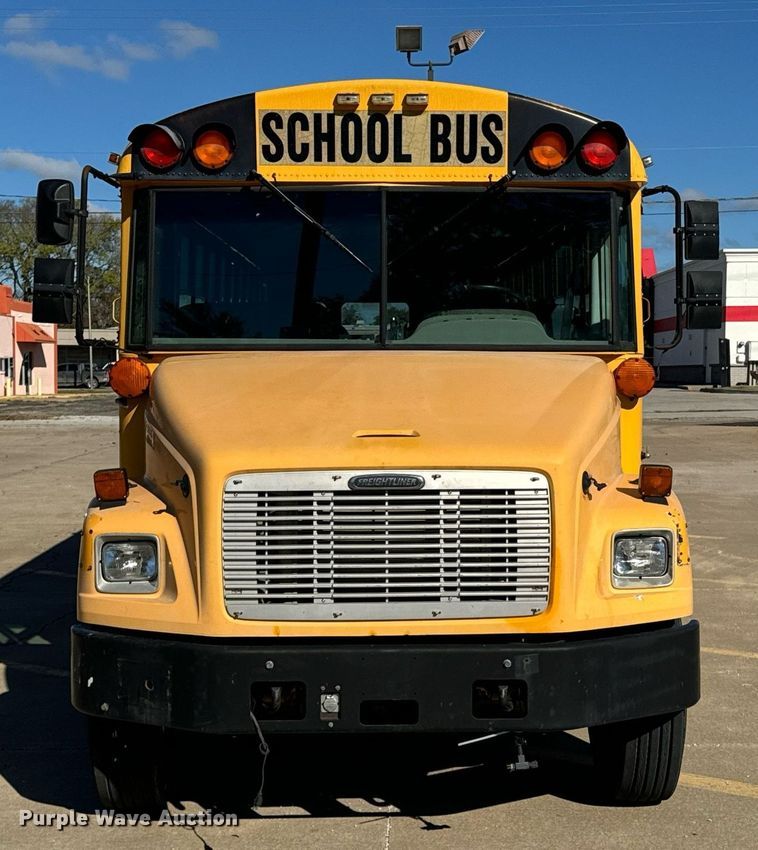 image for item DU9593 2004 Thomas school bus