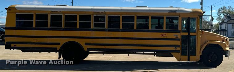 image for item DU9593 2004 Thomas school bus