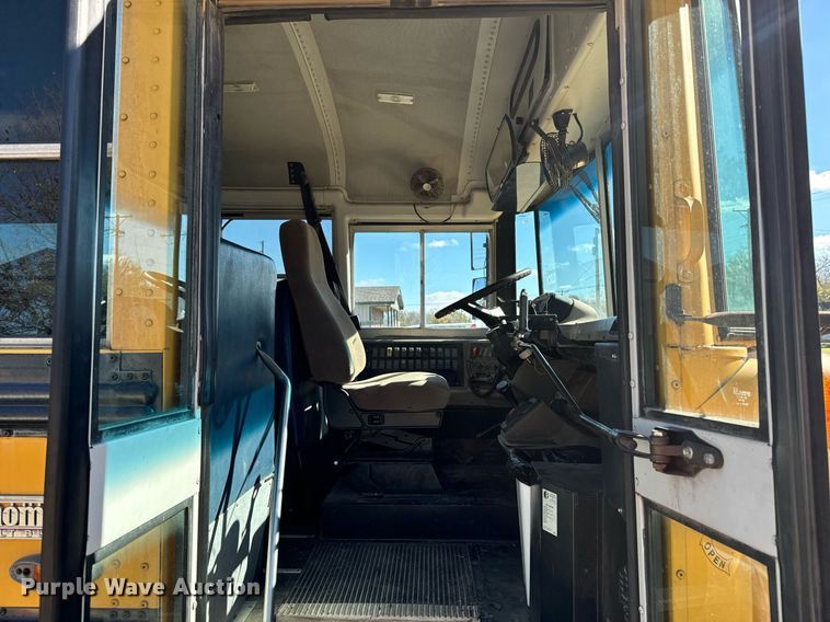 image for item DU9593 2004 Thomas school bus