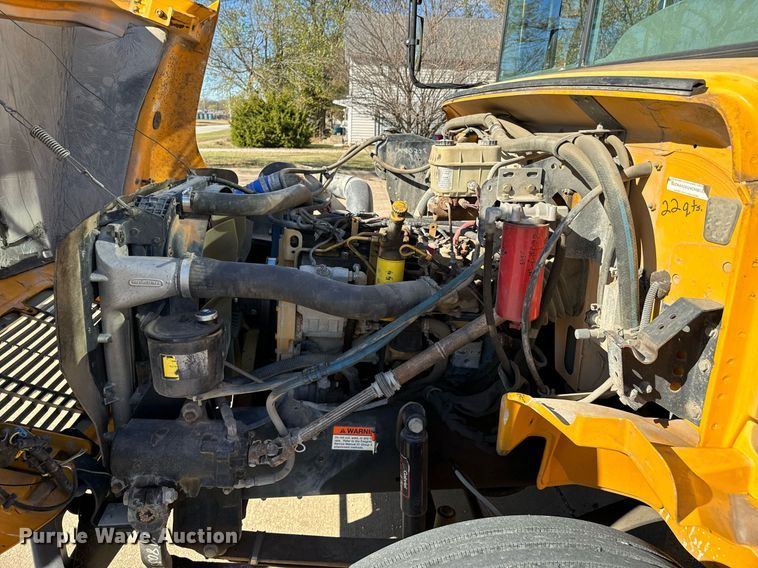 image for item DU9593 2004 Thomas school bus