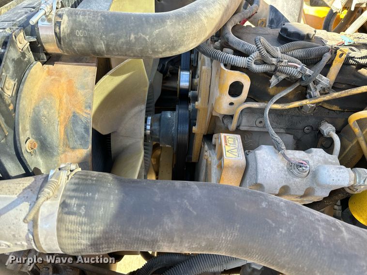 image for item DU9593 2004 Thomas school bus